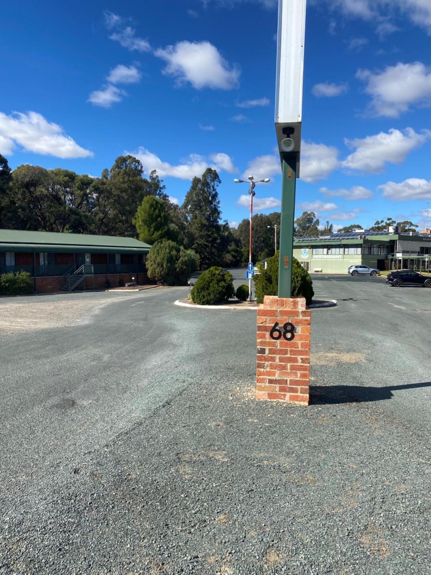 Deniliquin Country Club Motor Inn Zewnętrze zdjęcie