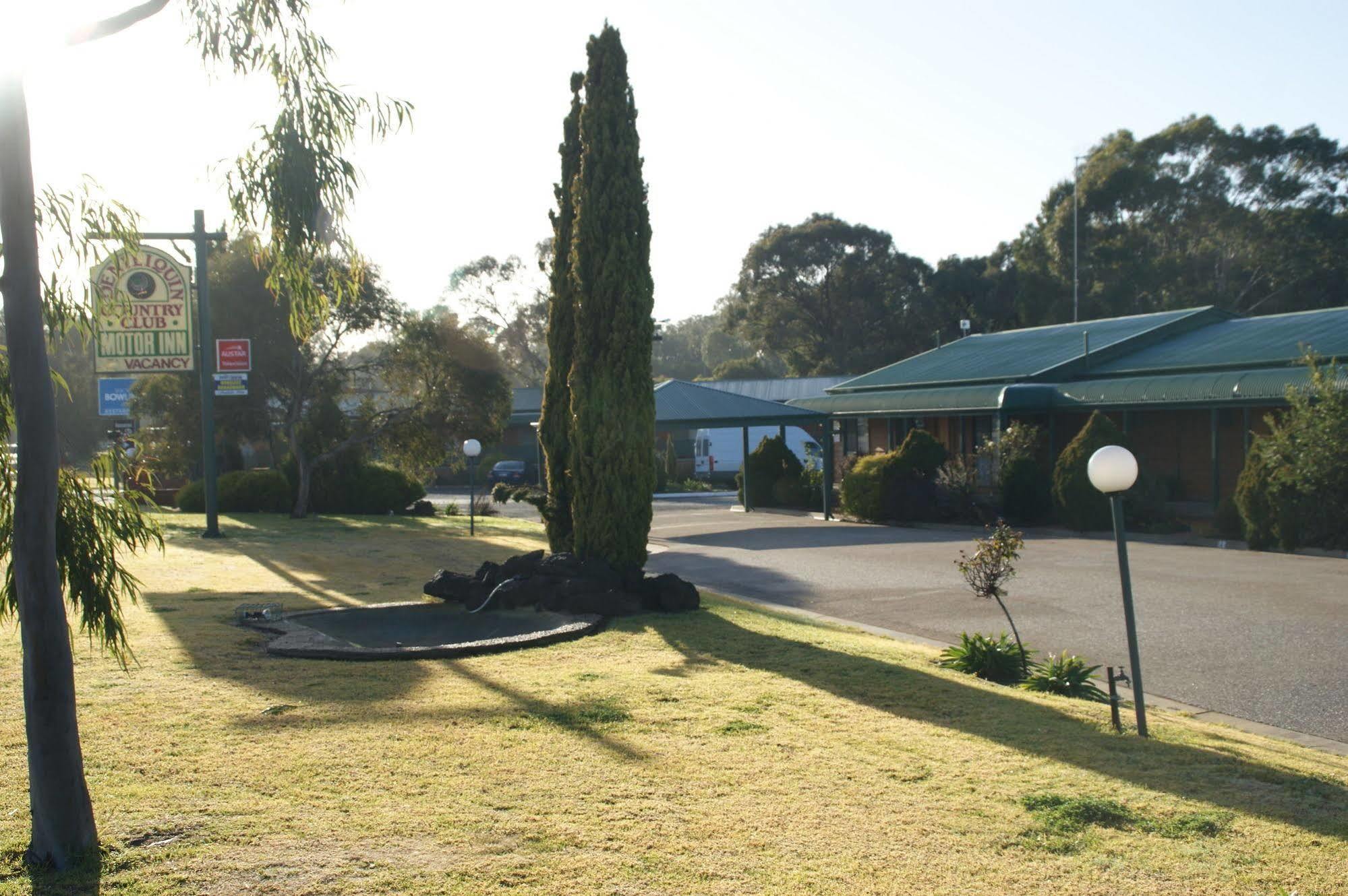 Deniliquin Country Club Motor Inn Zewnętrze zdjęcie